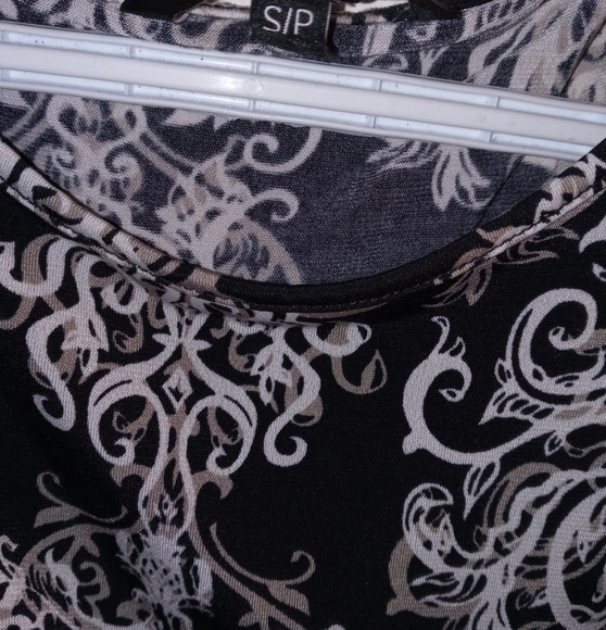 reversible fur vest,classy blouse, NWT shirt,dres - Picture 2 of 12